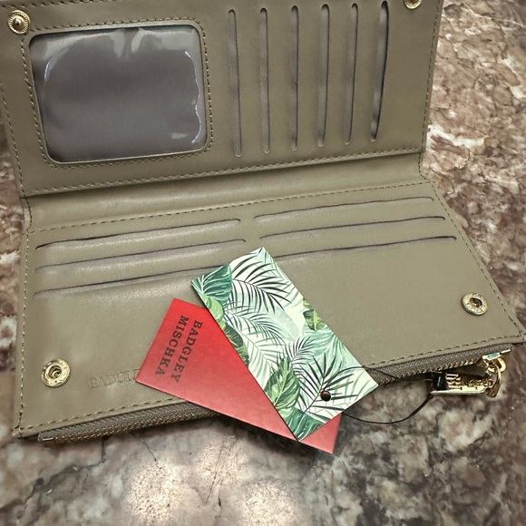 Badley Mishka wallet - NWT - Picture 2 of 2